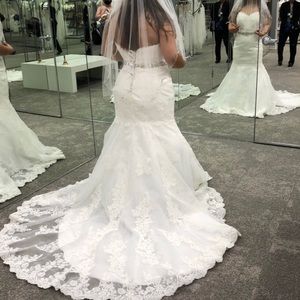 Wedding dress
